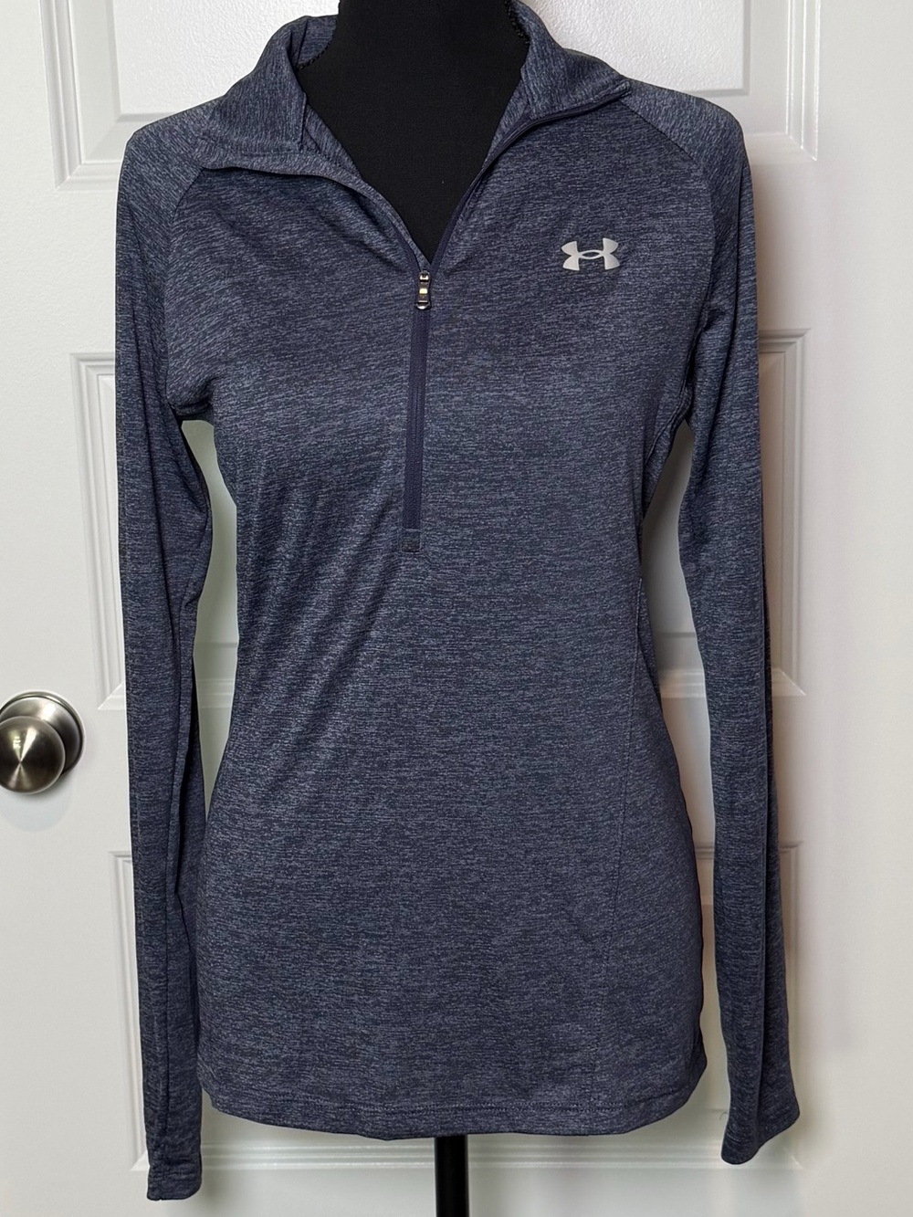 Under Armour HeatGear 1/4 Zip Long Sleeve Athletic Pullover Blue Women’s Medium